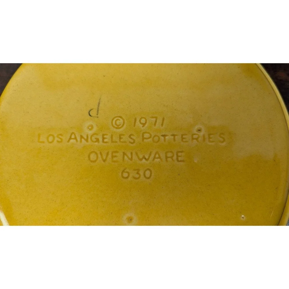Vintage 1971 Los Angeles Potteries Ovenware 630 Peach Pie Plate Yellow 12